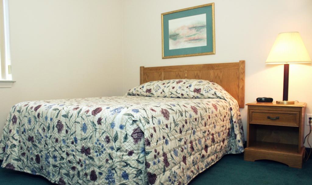 Affordable Suites Salisbury Room photo